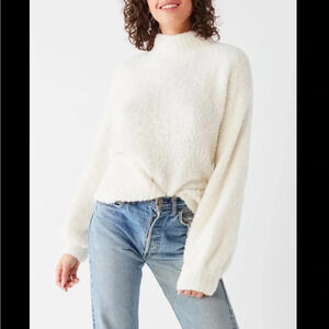 Urban Outfitters Denver Fluffy Sweater Size Medium